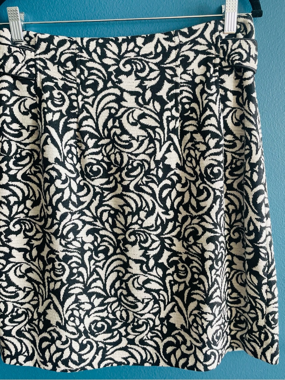 Black and White Floral Jacquard Skirt